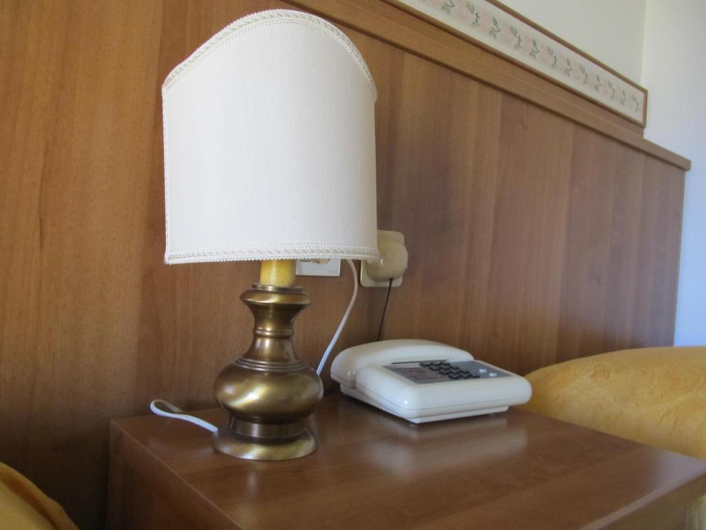 Hotel La Bussola Padenghe sul Garda Quarto foto