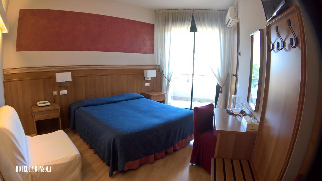 Hotel La Bussola Padenghe sul Garda Exterior foto